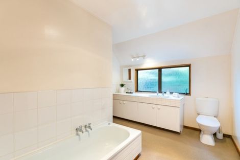 Photo of property in 10 Swadel Way, Karori, Wellington, 6012