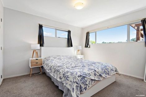 Photo of property in 2/58 Zefiro Drive, Massey, Auckland, 0614