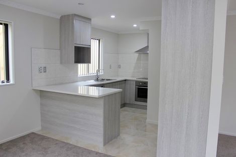 Photo of property in 52b Churchill Avenue, Manurewa, Auckland, 2102