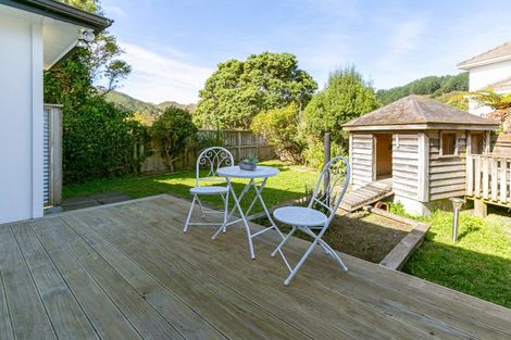 Photo of property in 9 Allen Terrace, Tawa, Wellington, 5028