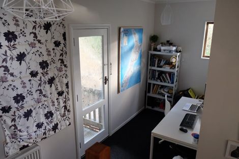 Photo of property in 132 Wadestown Road, Wadestown, Wellington, 6012