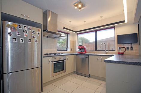 Photo of property in 30 Corunna Road, Milford, Auckland, 0620