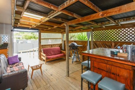 Photo of property in 6 Watts Street, Waipawa, 4210