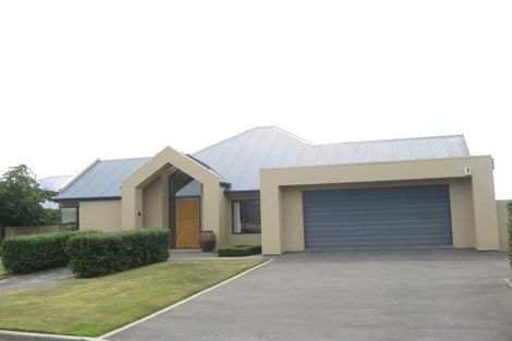 Photo of property in 32 Lewisham Park, St Albans, Christchurch, 8052