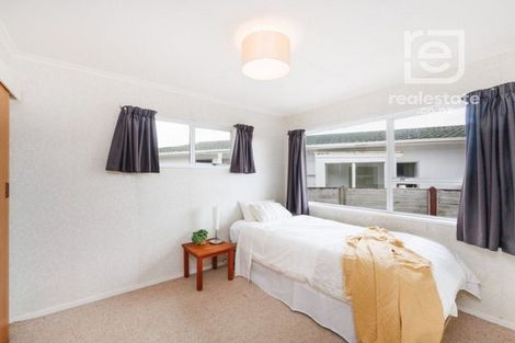 Photo of property in 5 Mudgway Place, Awapuni, Palmerston North, 4412