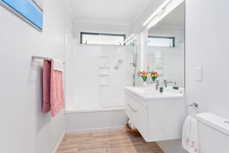 Photo of property in 6 Pinehurst Close, Te Kamo, Whangarei, 0112