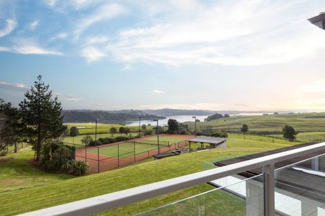 Photo of property in 189 Vaughans Road, Okura, Albany, 0792