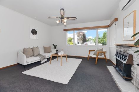 Photo of property in 23a Hereford Street, Te Atatu Peninsula, Auckland, 0610