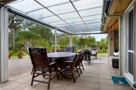 Photo of property in 33 Mudgeways Road, Massey, Auckland, 0614