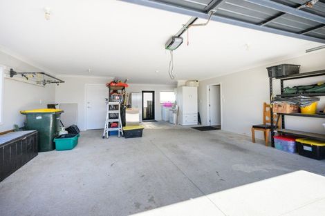 Photo of property in 17 Marine Parade South, Foxton Beach, Foxton, 4815