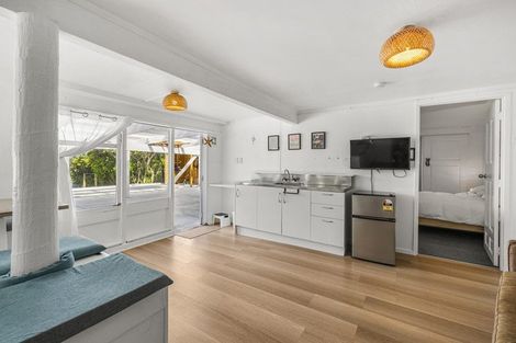 Photo of property in 70 Wainui Road, Raglan, 3225