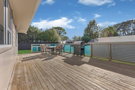 Photo of property in 47 Claverdon Drive, Massey, Auckland, 0614