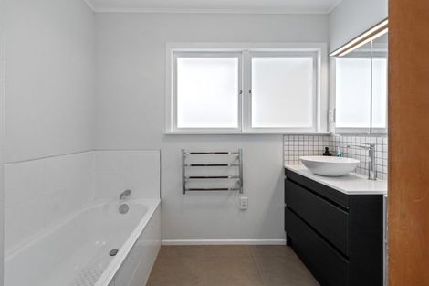 Photo of property in 19 Morrison Crescent, Glenview, Hamilton, 3206