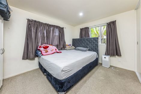 Photo of property in 92 Portage Road, New Lynn, Auckland, 0600