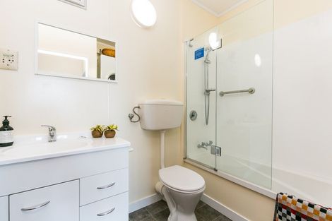Photo of property in Hobson Court Flats, 66/70u Hobson Street, Thorndon, Wellington, 6011