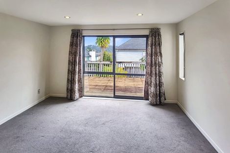 Photo of property in 19 Wye Oak Drive, Schnapper Rock, Auckland, 0632