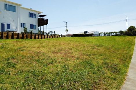 Photo of property in 1100 Cove Road, Langs Beach, 0582