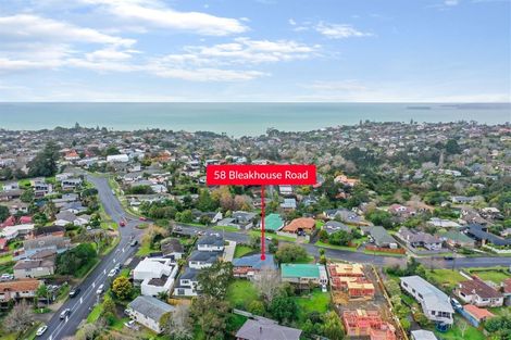 Photo of property in 58 Bleakhouse Road, Howick, Auckland, 2014