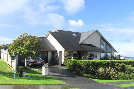 Photo of property in 119 Grovenor Drive, Orewa, 0931