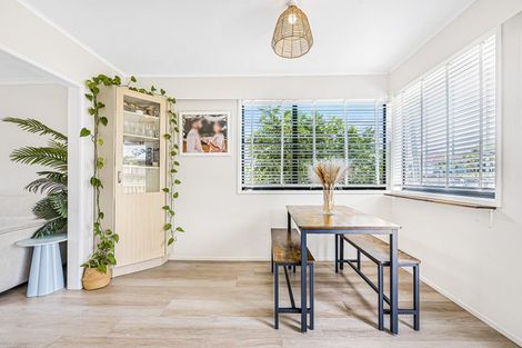 Photo of property in 1/12 Marewa Street, Te Atatu South, Auckland, 0610