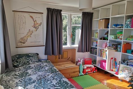 Photo of property in 8 Shelley Street, Titahi Bay, Porirua, 5022