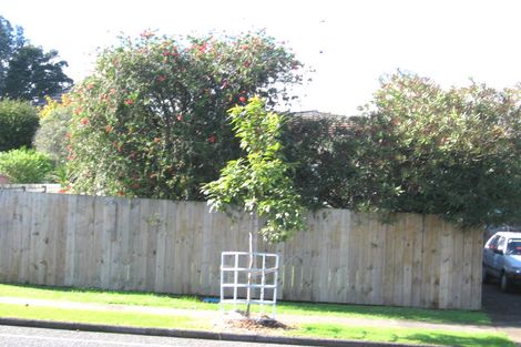Photo of property in 1/360 Bucklands Beach Road, Bucklands Beach, Auckland, 2012