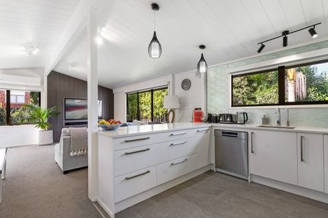 Photo of property in 68a Wellington Street, Howick, Auckland, 2014