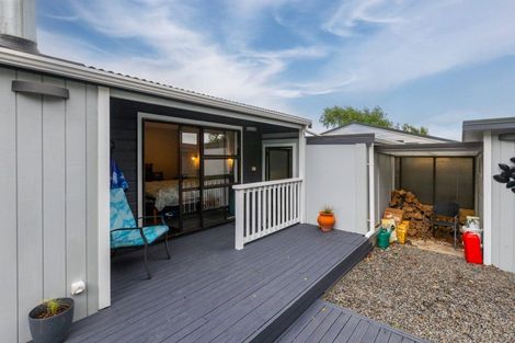 Photo of property in 17a Matenga Street, Waikanae, 5036