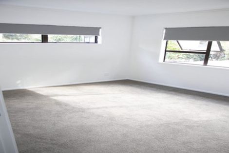 Photo of property in 2/128 Manuka Road, Bayview, Auckland, 0629