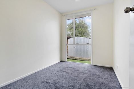 Photo of property in 8 Cameron Place, Ranui, Auckland, 0612