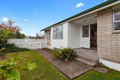 Photo of property in 32 Farnworth Crescent, Whakatane, 3120