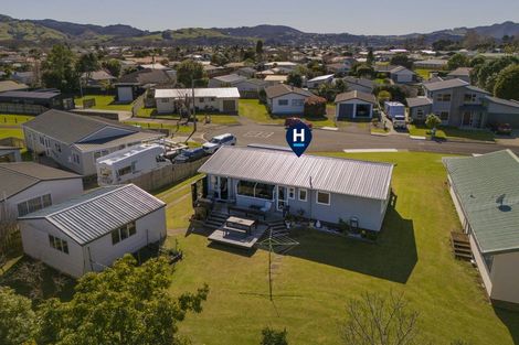 Photo of property in 21 Endeavour Close, Whitianga, 3510