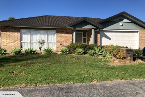 Photo of property in 30 Newinn Crescent, East Tamaki Heights, Auckland, 2016