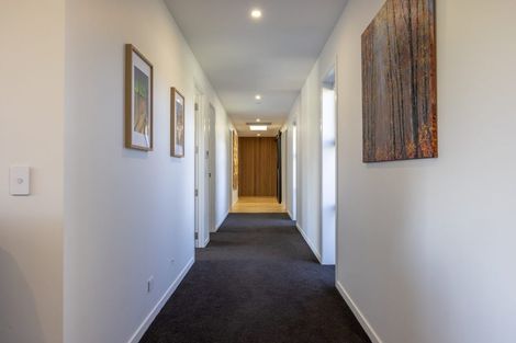 Photo of property in 22 Old Racecourse Road, Albert Town, Wanaka, 9305