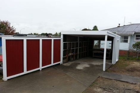 Photo of property in 26 Archibald Road, Kelston, Auckland, 0602