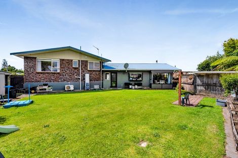 Photo of property in 1 Tainui Terrace, Inglewood, 4330