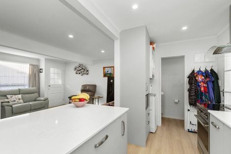 Photo of property in 3/29 Main Road, Tawa, Wellington, 5028
