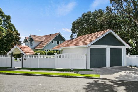 Photo of property in 14 Glen Almond Street, New Plymouth, 4310
