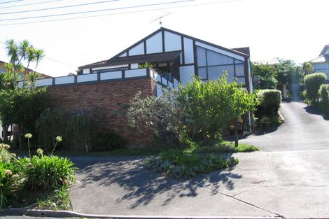 Photo of property in 2/88 Hebron Road, Waiake, Auckland, 0630