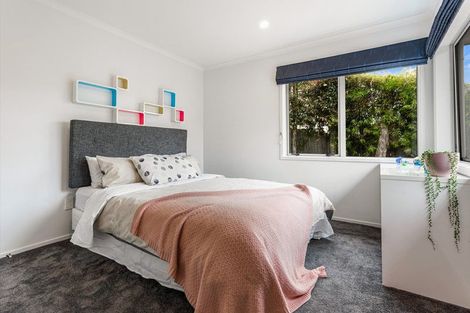 Photo of property in 54 Hornbill Drive, Fairview Heights, Auckland, 0632