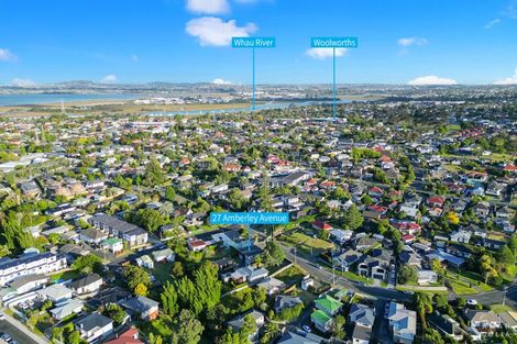 Photo of property in 27 Amberley Avenue, Te Atatu South, Auckland, 0610