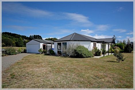 Photo of property in 450 Foxton Shannon Road, Foxton, 4893