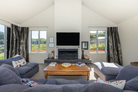 Photo of property in 15 Lakeview Terrace, Taradale, Napier, 4112