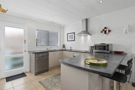 Photo of property in 41 Tawa Street, Mount Maunganui, 3116