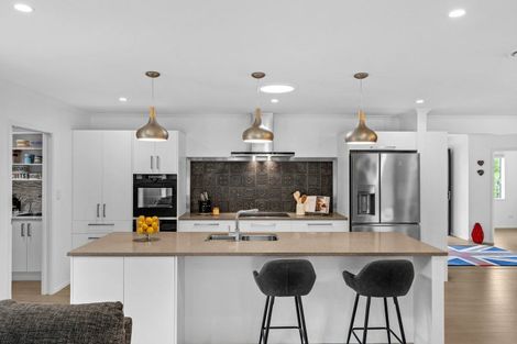 Photo of property in 2g Country Club Lane, Waiuku, 2123