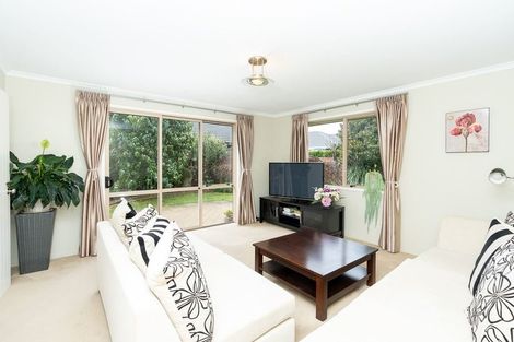 Photo of property in 9 Saint James Drive, Huntington, Hamilton, 3210