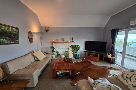 Photo of property in 18 Kohutuhutu Road, Raumati Beach, Paraparaumu, 5032