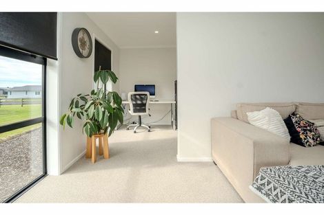 Photo of property in 11 The Lakes Drive, Kerikeri, 0230