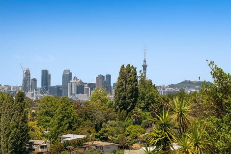 Photo of property in 1/63 College Road, Northcote, Auckland, 0627