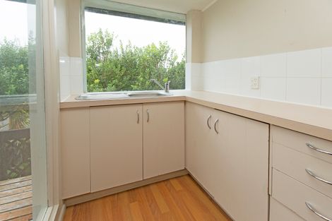 Photo of property in 11 Kauri Road, Stanmore Bay, Whangaparaoa, 0932